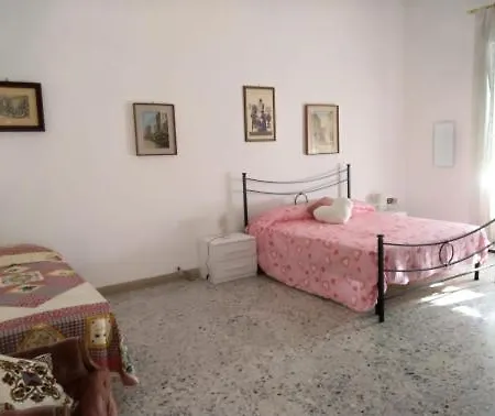 A Casa Di Adele 3* Caserta