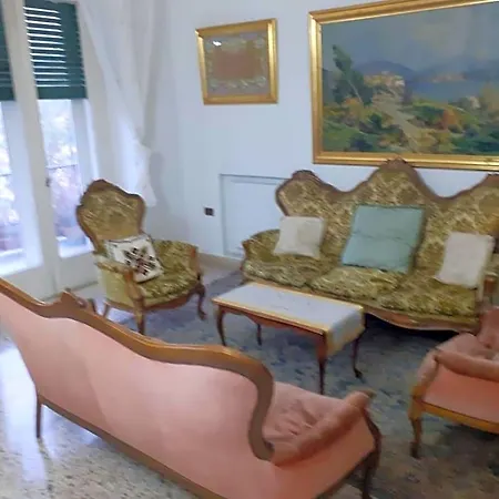 A Casa Di Adele Oda ve Kahvaltı Caserta